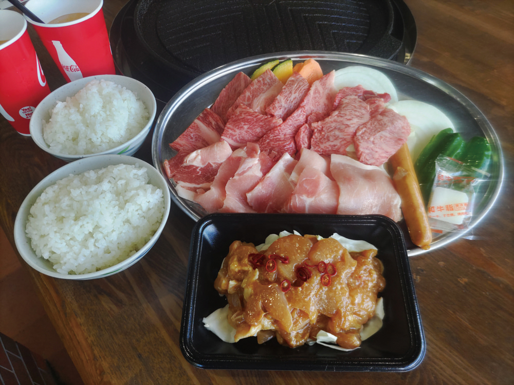 【6/1-7/17】ひるがの高原　牧歌の里でBBQぼっかセットランチと動物のおやつあげ体験
